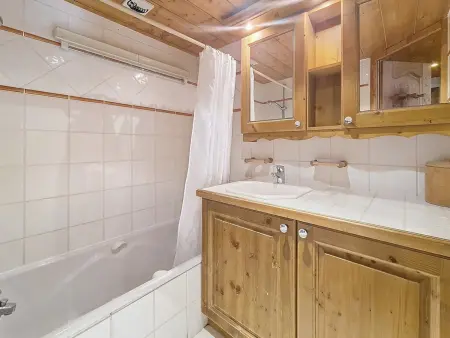 Appartement 3 pièces pieds des pistes avec balcon, Les Menuires : photo 12