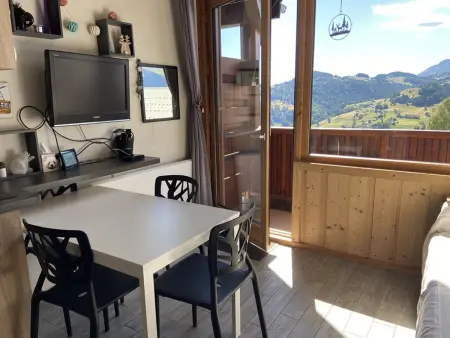 Appartement 4 pers, 2e étage avec parking à Cohennoz : photo 2