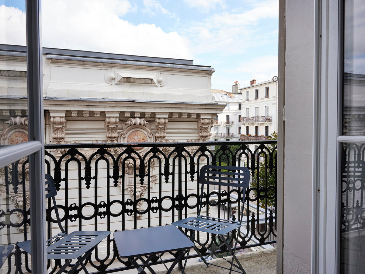 Studio rénové balcon, centre d'Aix-les-Bains - Photo 9
