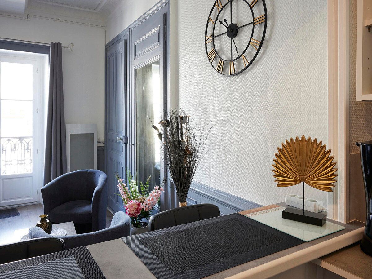 Studio rénové balcon, centre d'Aix-les-Bains - Photo 11