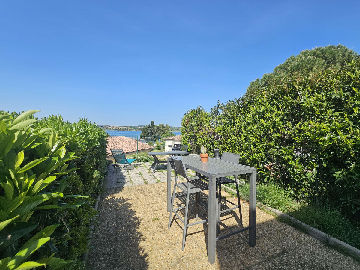 T2 rénové avec jardin vue étang à Balaruc-les-Bains - Photo 15