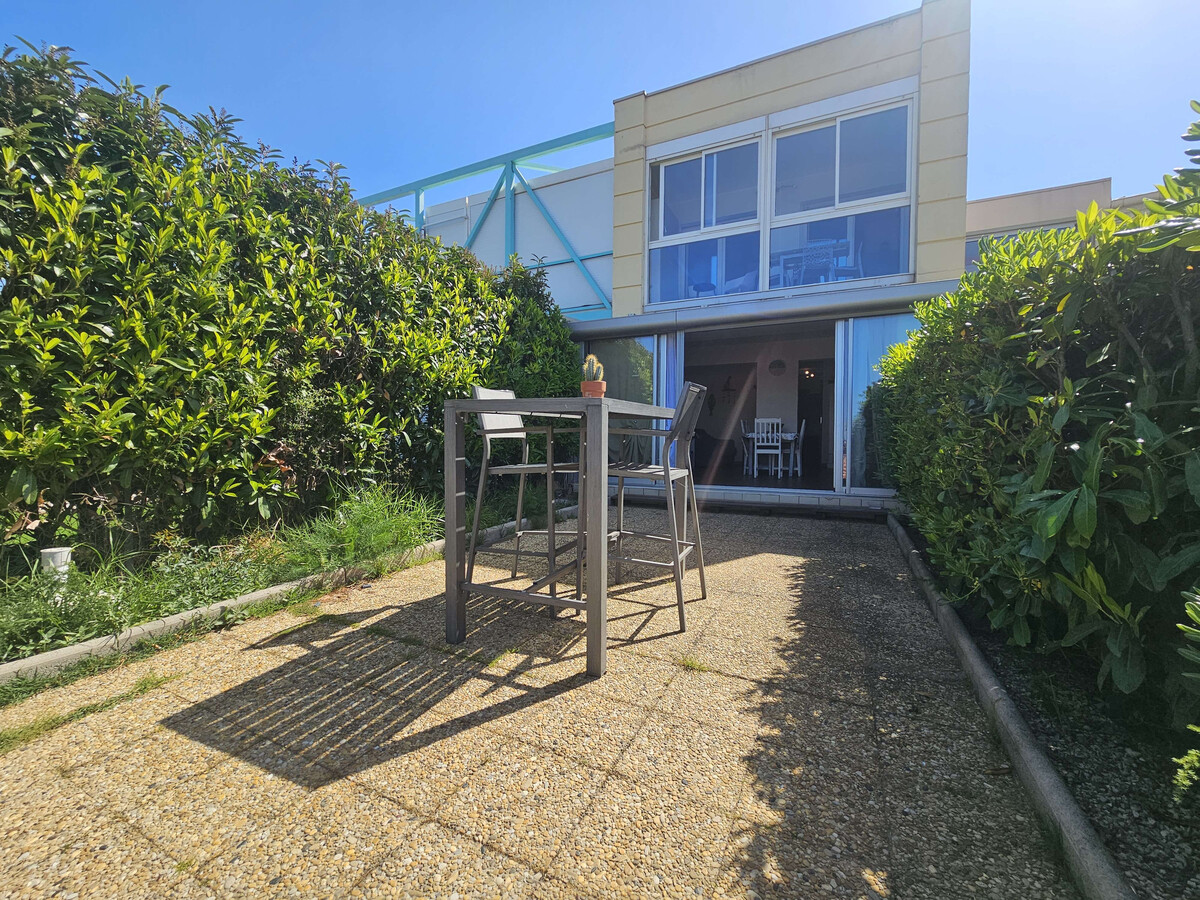 T2 rénové avec jardin vue étang à Balaruc-les-Bains - Photo 17