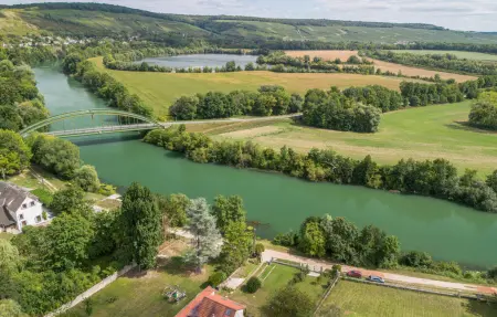 Maison au bord de la Marne à Jaulgonne : photo 9