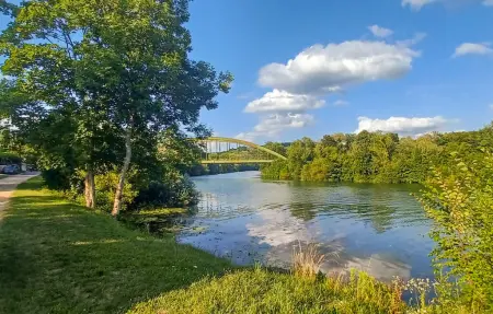 Maison au bord de la Marne à Jaulgonne : photo 32