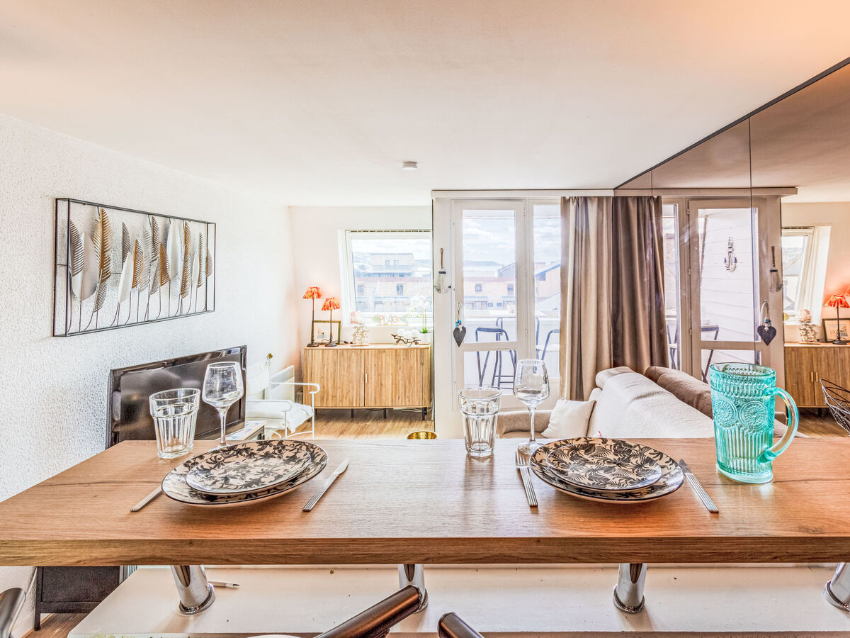 Studio vue mer et port à Deauville, balcon sud-ouest - Photo 13