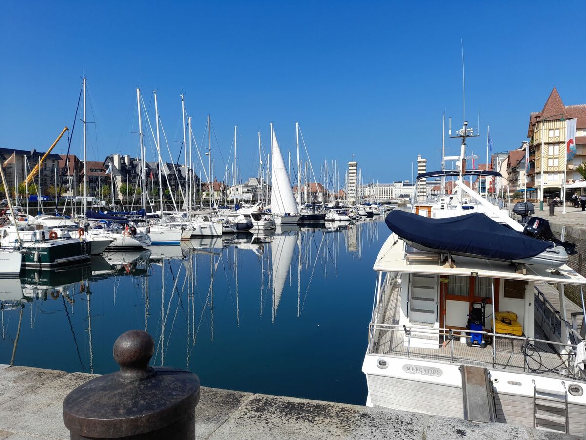 Studio vue mer et port à Deauville, balcon sud-ouest - Photo 16