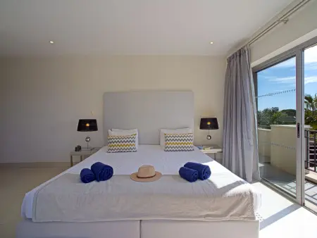 Pine Hills Jade – Apt 3 pièces, terrasse 73 m², piscine : photo 5