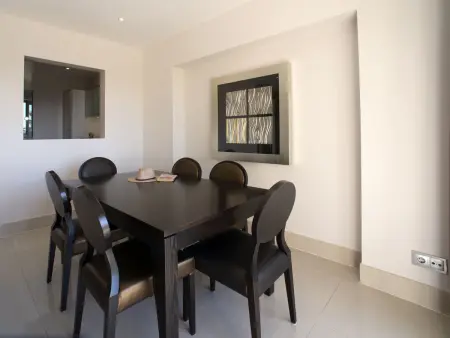 Pine Hills Jade – Apt 3 pièces, terrasse 73 m², piscine : photo 10