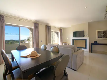 Pine Hills Jade – Apt 3 pièces, terrasse 73 m², piscine : photo 11