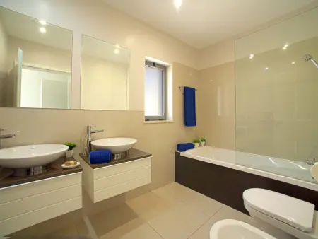 Pine Hills Jade – Apt 3 pièces, terrasse 73 m², piscine : photo 16