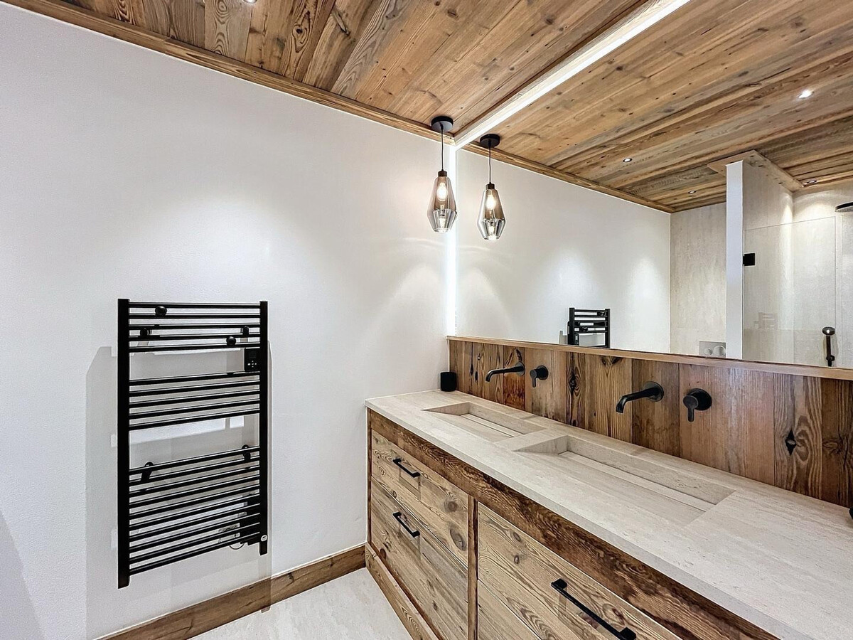 Appartement spacieux 4 chambres avec WIFI à Val-d'Isère - Photo 8