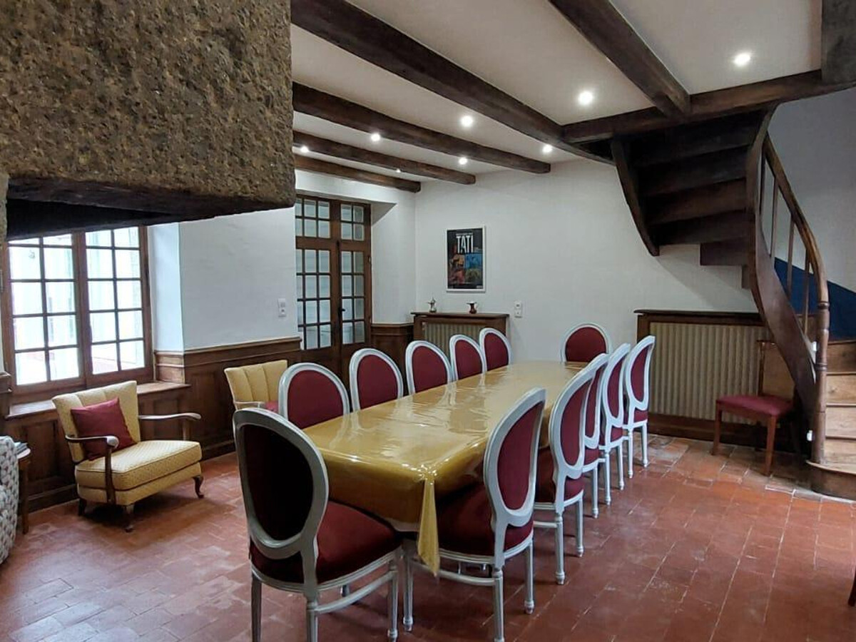 Gîte 12 personnes à Bacilly, demeure historique avec jardin clos - Photo 3
