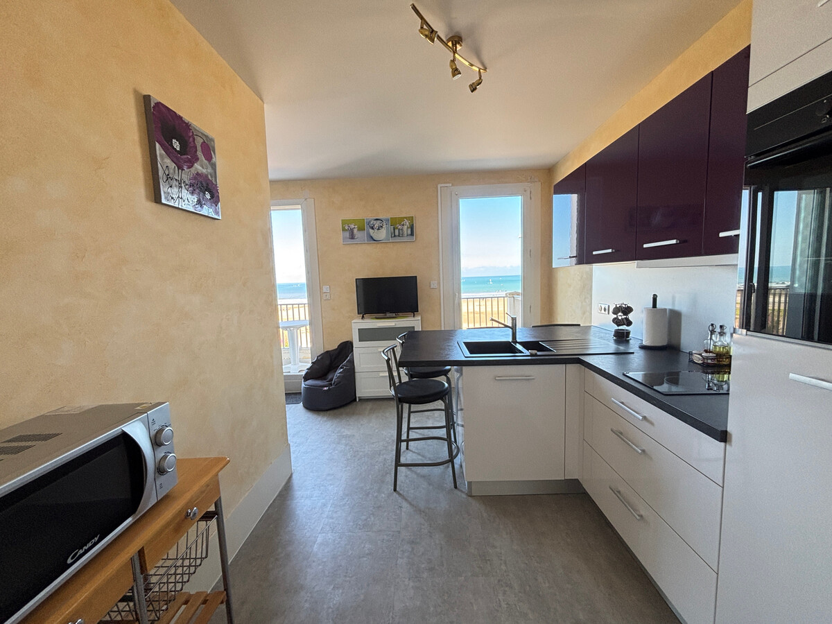Studio 4 pers sur le remblai face plage aux Sables - Photo 1