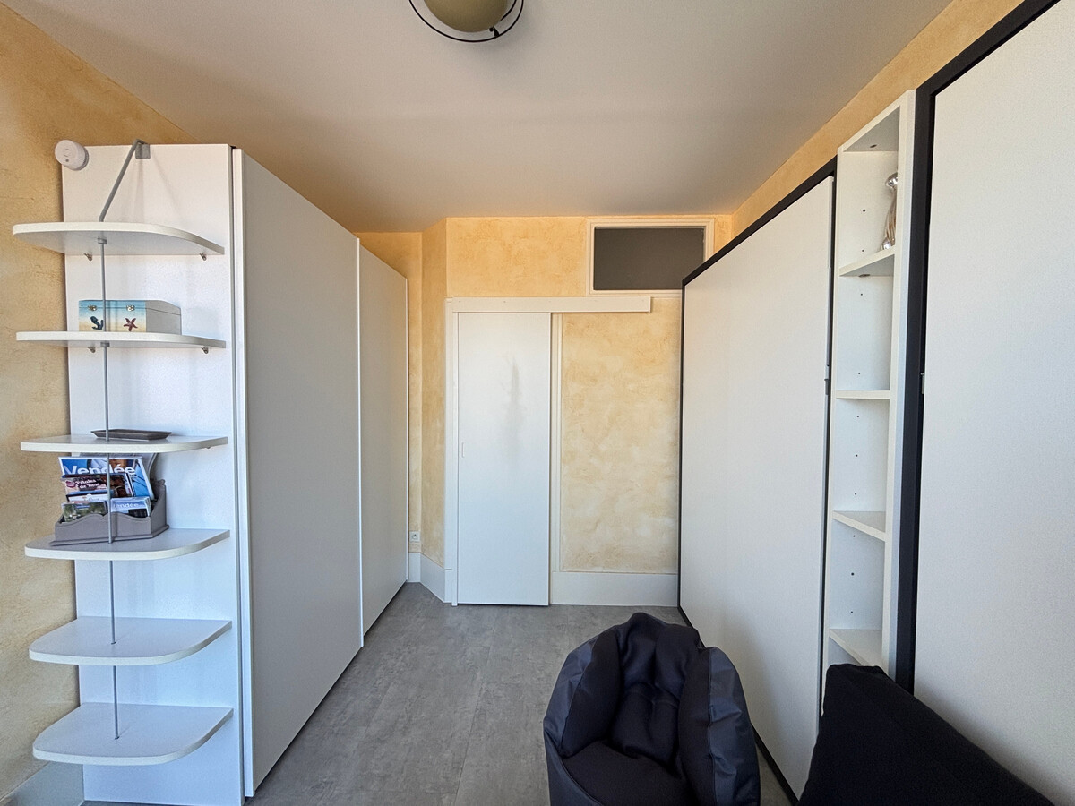 Studio 4 pers sur le remblai face plage aux Sables - Photo 12