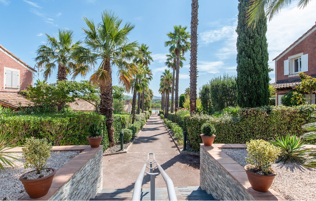 Maison Roquebrune-sur-Argens avec piscine commune - Photo 12