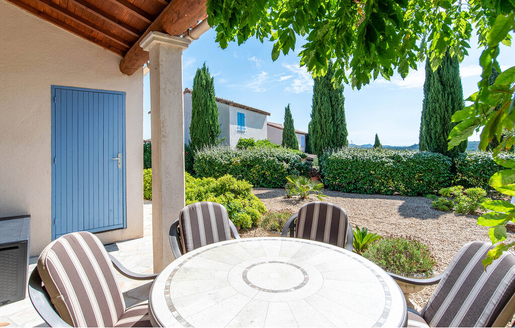 Maison Roquebrune-sur-Argens avec piscine commune - Photo 15