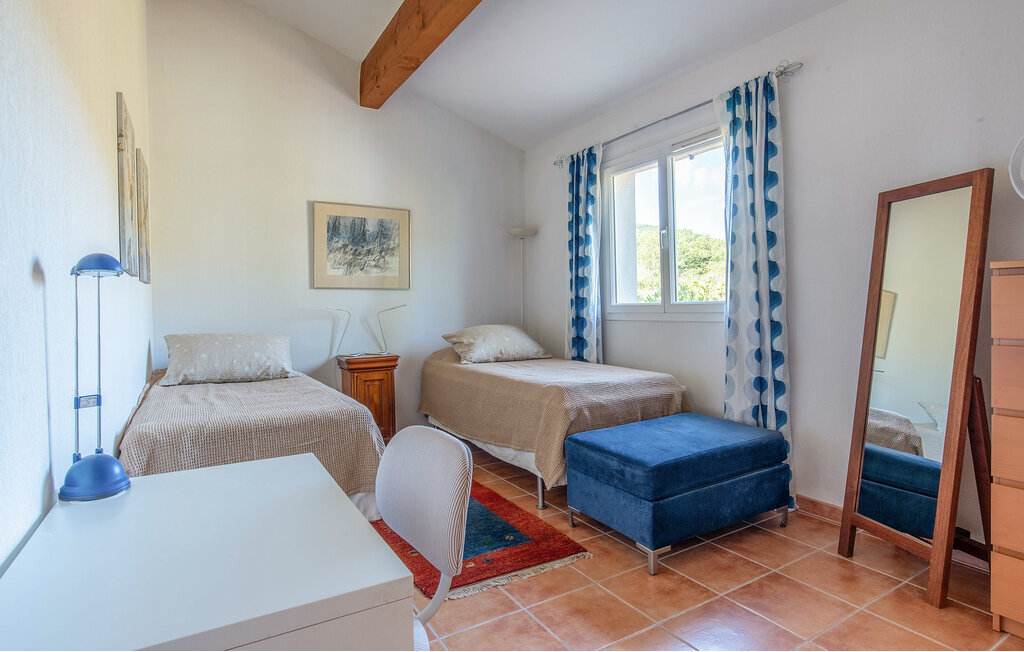 Maison Roquebrune-sur-Argens avec piscine commune - Photo 23