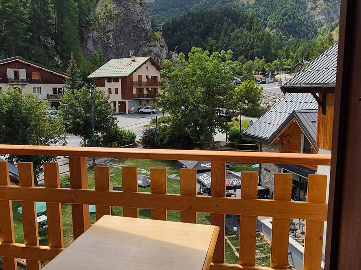 Appartement mansardé 3 chambres à Valloire - Photo 10