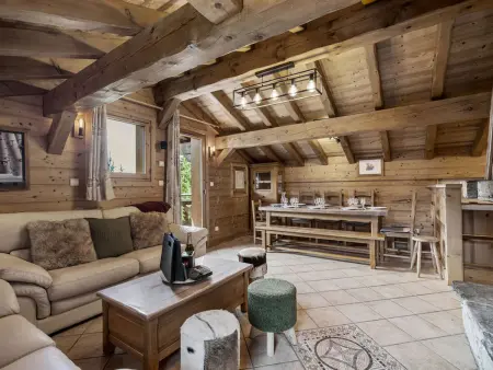 Chalet indépendant à Courchevel 1650 avec sauna, 4 chambres, parking : photo 2