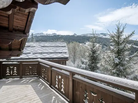 Chalet indépendant à Courchevel 1650 avec sauna, 4 chambres, parking : photo 4