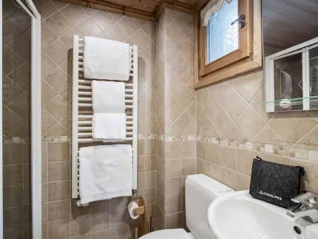Chalet indépendant à Courchevel 1650 avec sauna, 4 chambres, parking : photo 12
