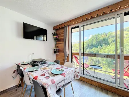Studio cabine 31m² rénové, skis aux pieds, balcon sud : photo 4