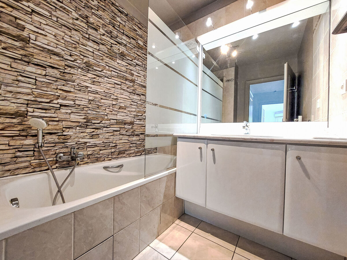 Apt 2p 48m² Le Grand Parc - 250m de la mer - Photo 13
