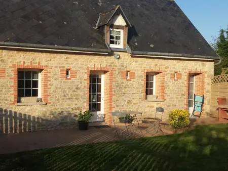 Gîte de 4 personnes à Saint-Marcouf avec jardin clos : photo 2