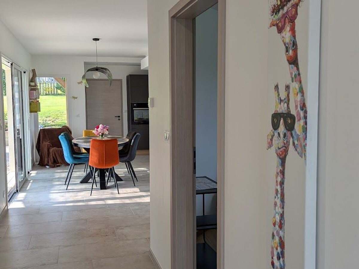 Gîte raffiné 4 pers. à Dounoux, terrasse et piscine - Photo 5