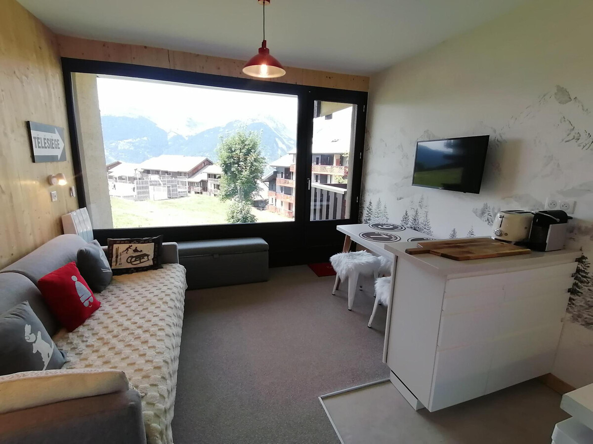 Studio rénové 2025 ski aux pieds, balcon sud-ouest - Photo 1
