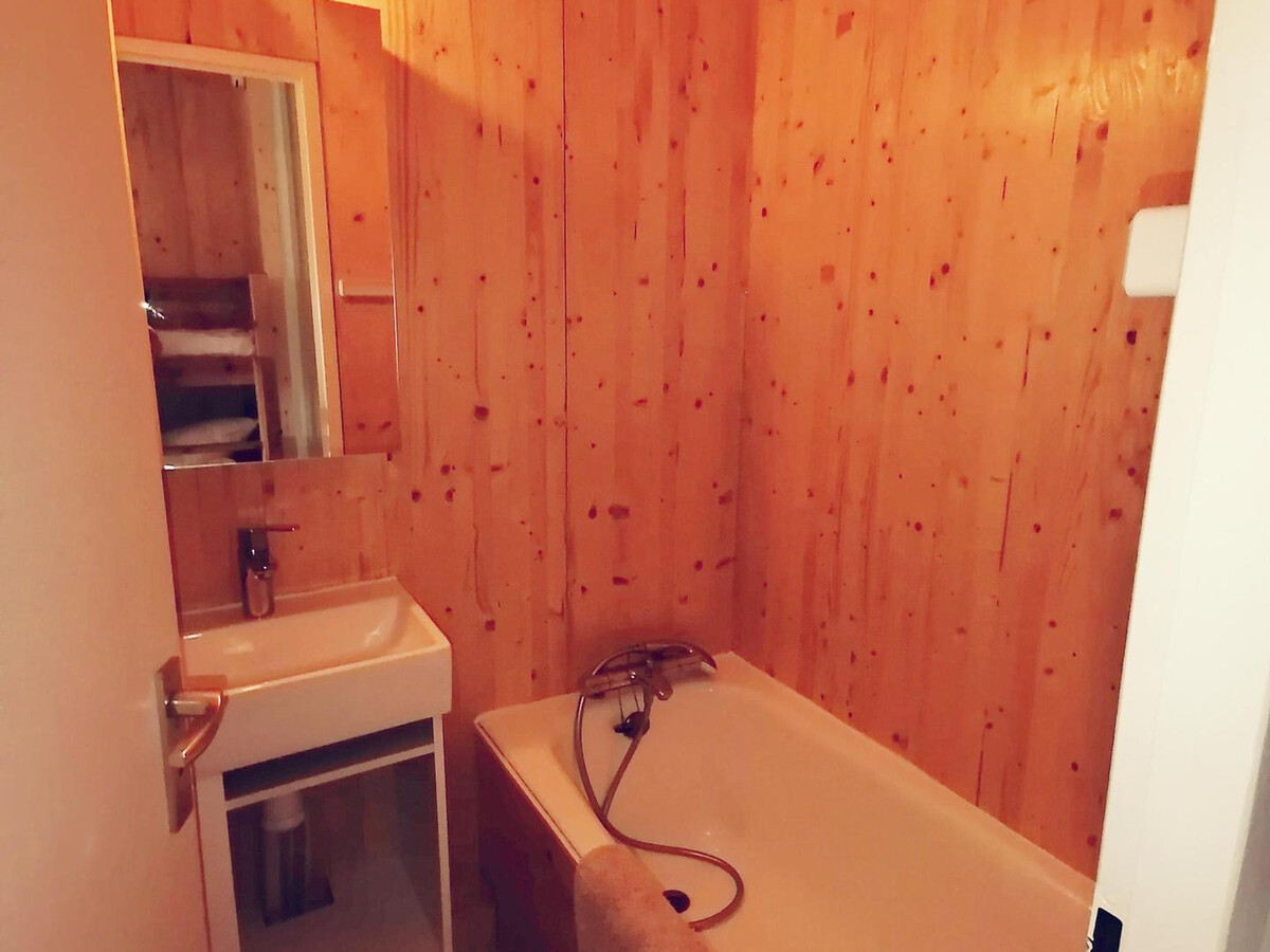 Studio rénové 2025 ski aux pieds, balcon sud-ouest - Photo 6