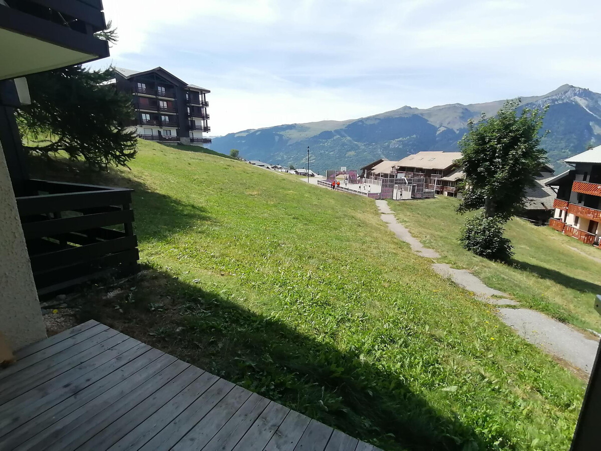 Studio rénové 2025 ski aux pieds, balcon sud-ouest - Photo 7