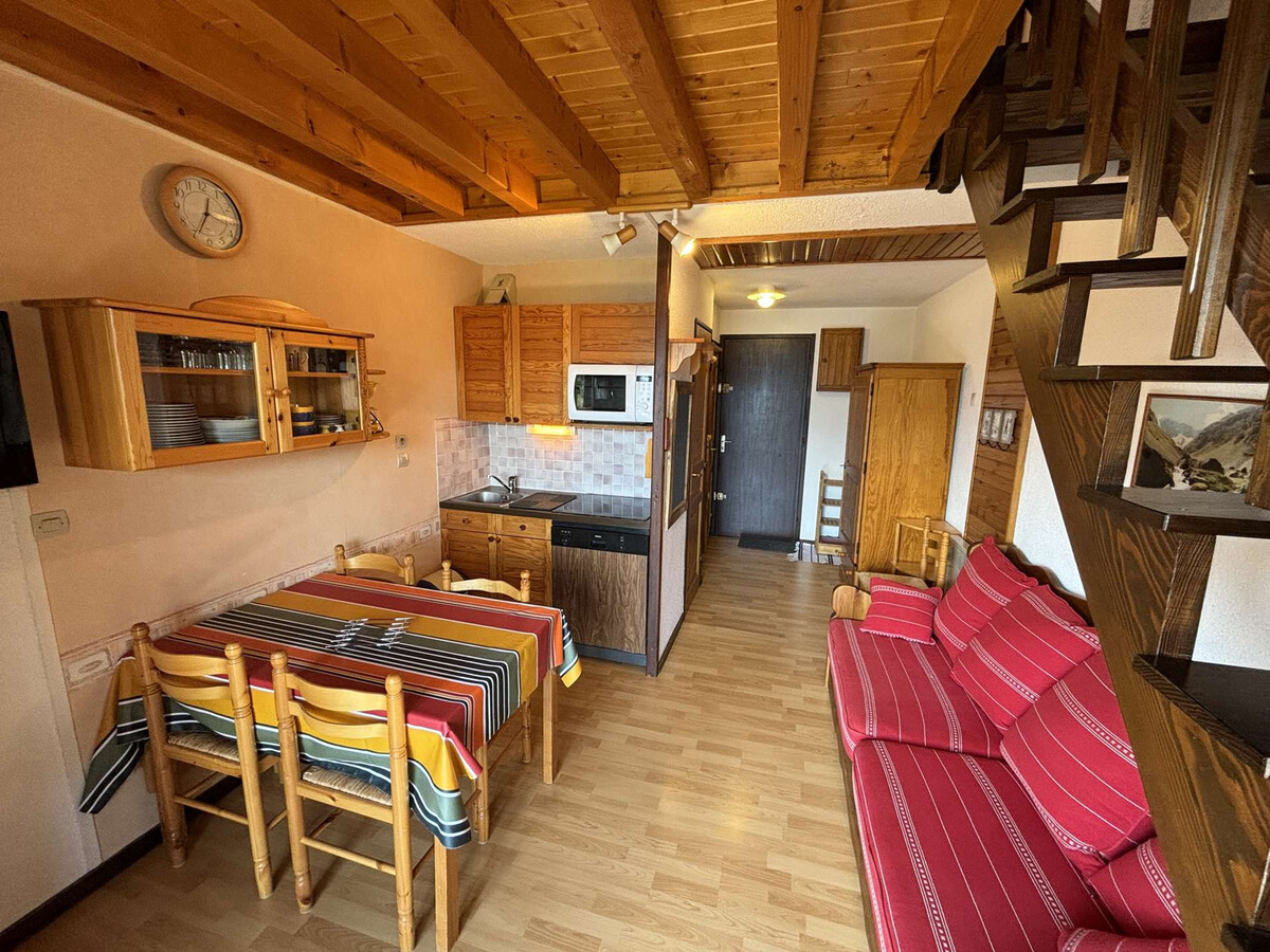 Appartement avec mezzanine, vue Ecrins à 400m des pistes - Photo 3
