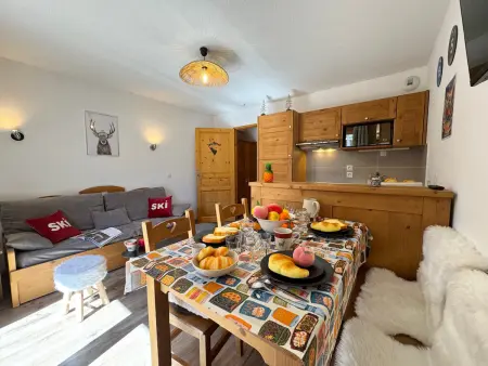 Location appartement à Vars, Appartement cosy à Vars pour 4 personnes avec balcon ensoleillé