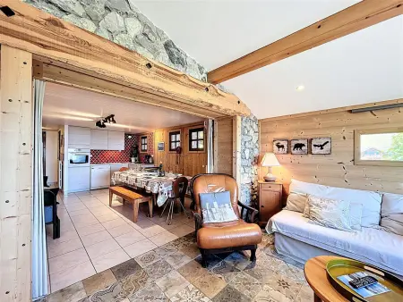 Location appartement à La Toussuire, Appartement 8 pers dans chalet, proche piste, parking privé