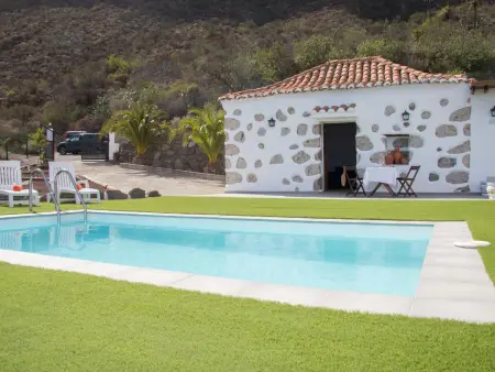 Location villa à San Bartolomé de Tirajana, Maison typique à Tunte: charme traditionnel, jardin, idéal pour 2 pers.