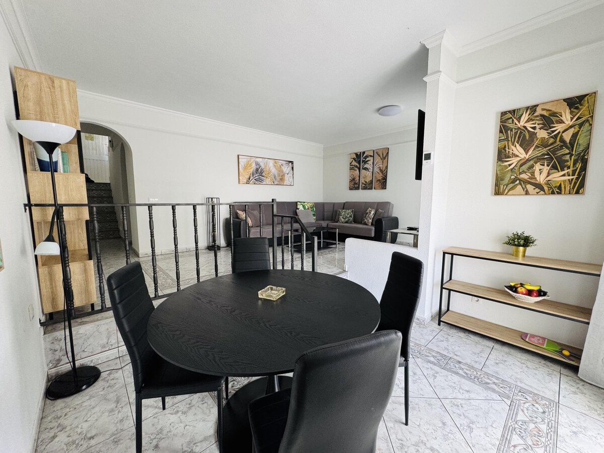 Sunshine Holiday House - Apt 3 chambres près plage Torviscas - Photo 9