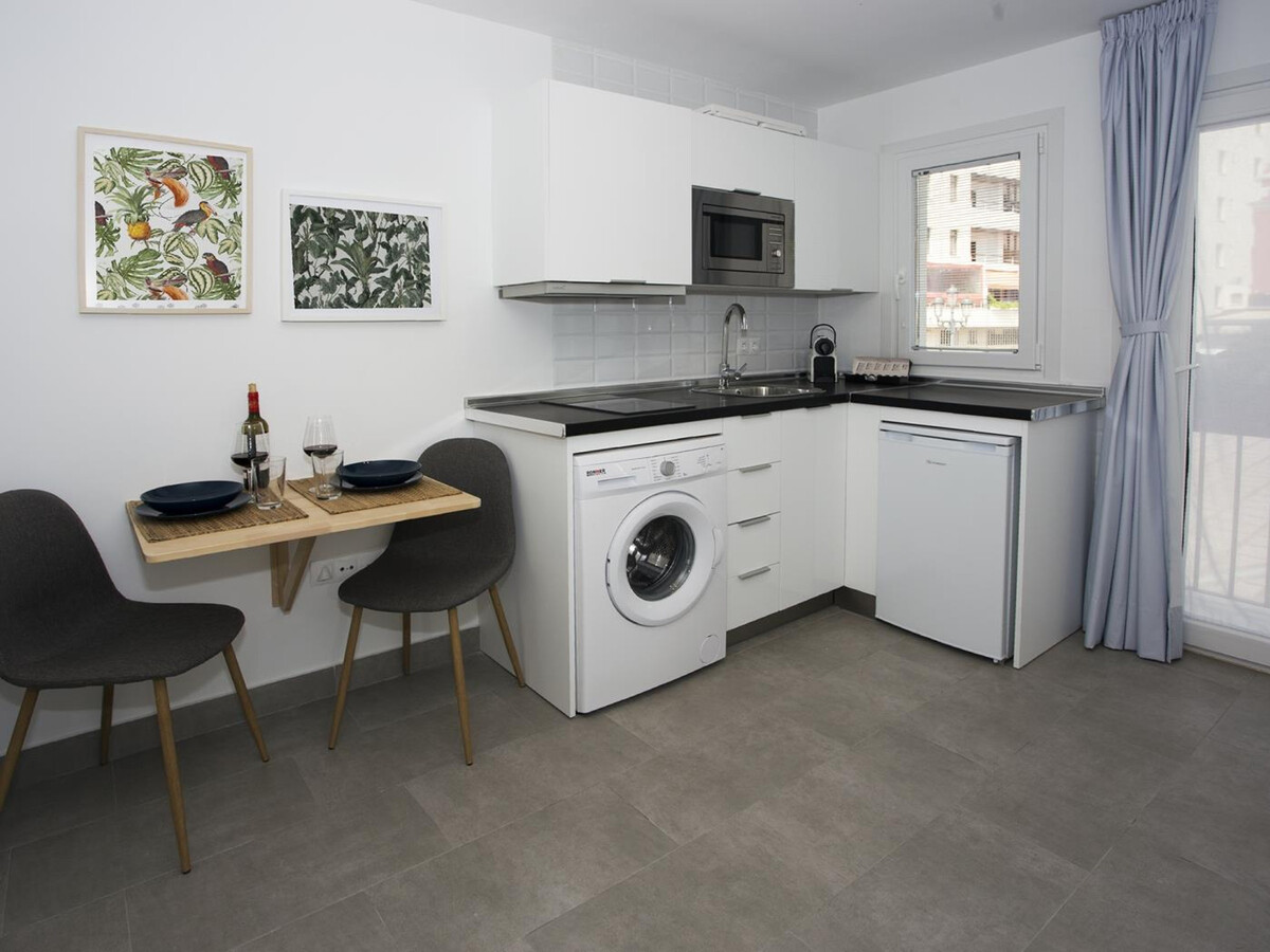 Appartement rénové avec balcon au cœur de Torremolinos - Photo 5