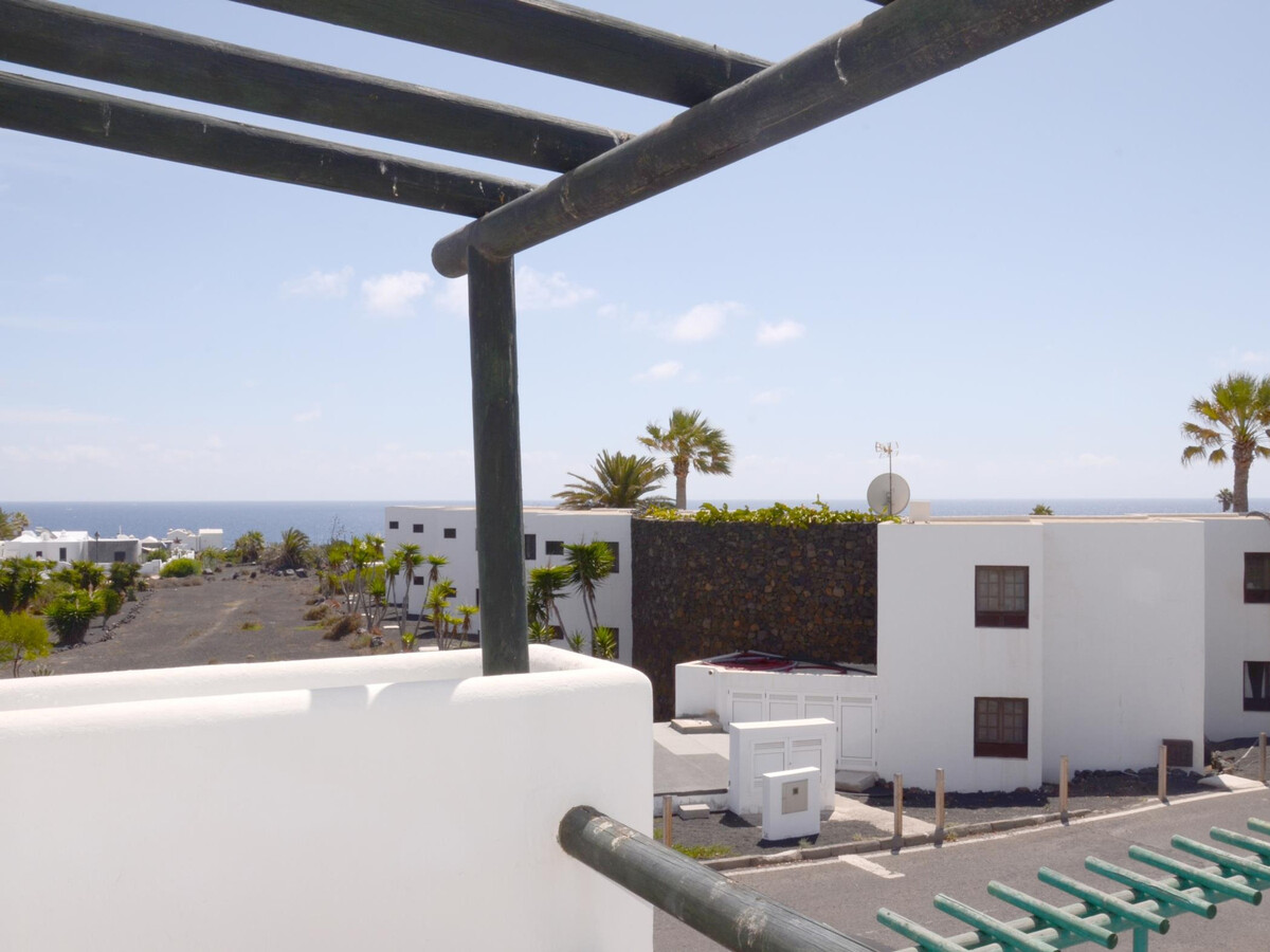 Duplex Charco del Palo, 150m de la mer et piscine - Photo 5