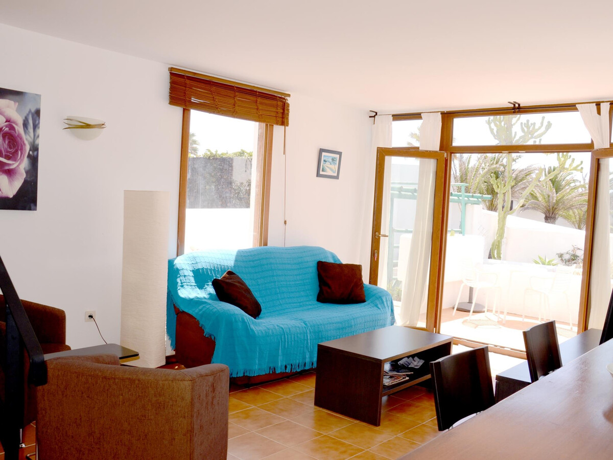 Duplex Charco del Palo, 150m de la mer et piscine - Photo 8