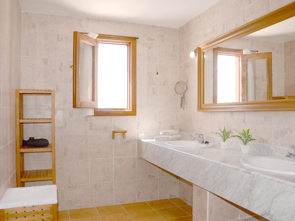Duplex Charco del Palo, 150m de la mer et piscine - Photo 14