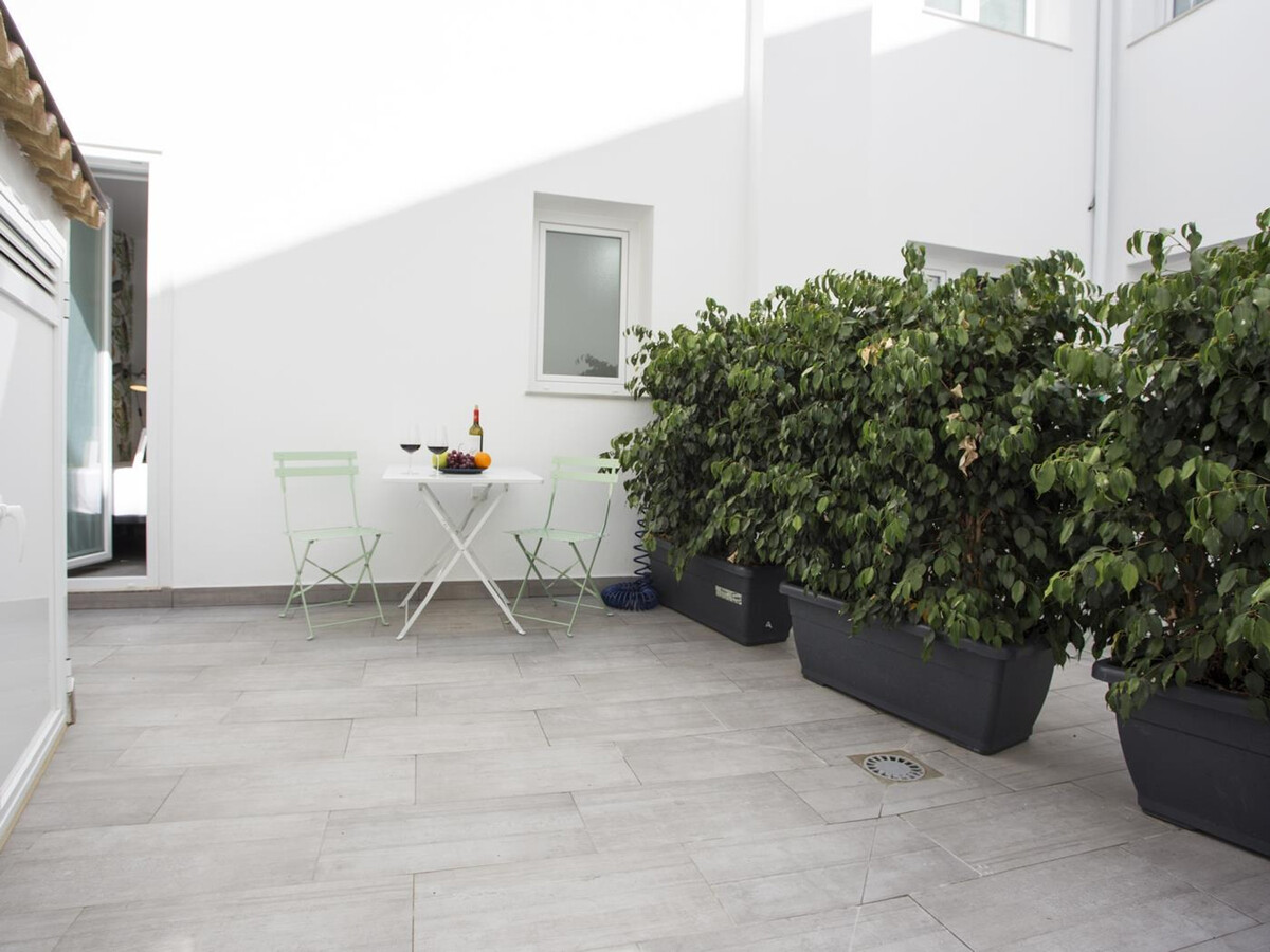 Appartement neuf avec balcon, centre historique Torremolinos - Photo 5