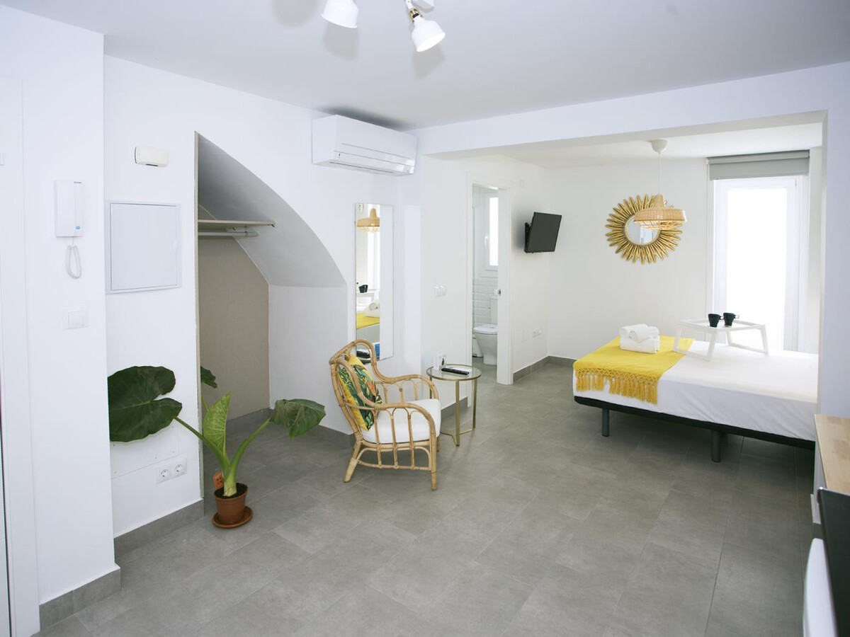 Appartement neuf avec balcon, centre historique Torremolinos - Photo 11