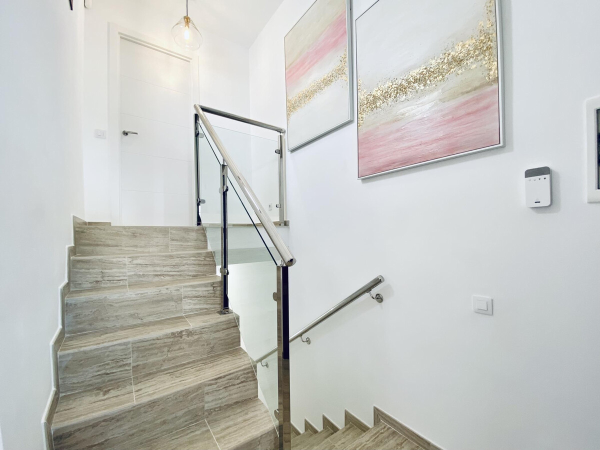 Bungalow rénové 2 chambres avec terrasse et piscine - Photo 10