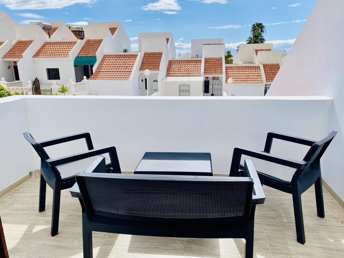 Bungalow rénové 2 chambres avec terrasse et piscine - Photo 13