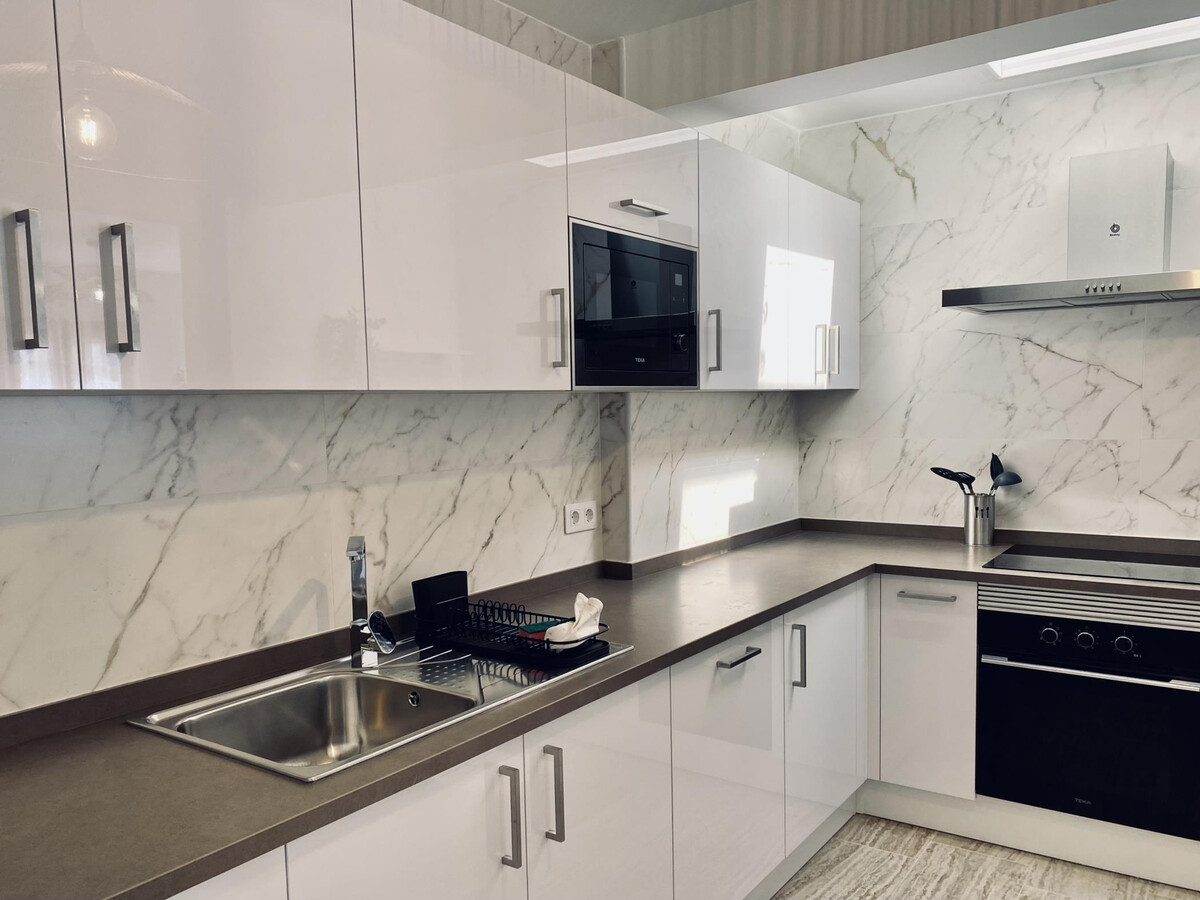 Bungalow rénové 2 chambres avec terrasse et piscine - Photo 24
