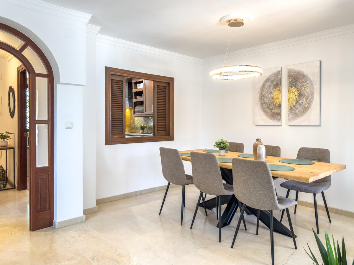 Maison 3 chambres Estepona, jardin et accès piscine - Photo 10