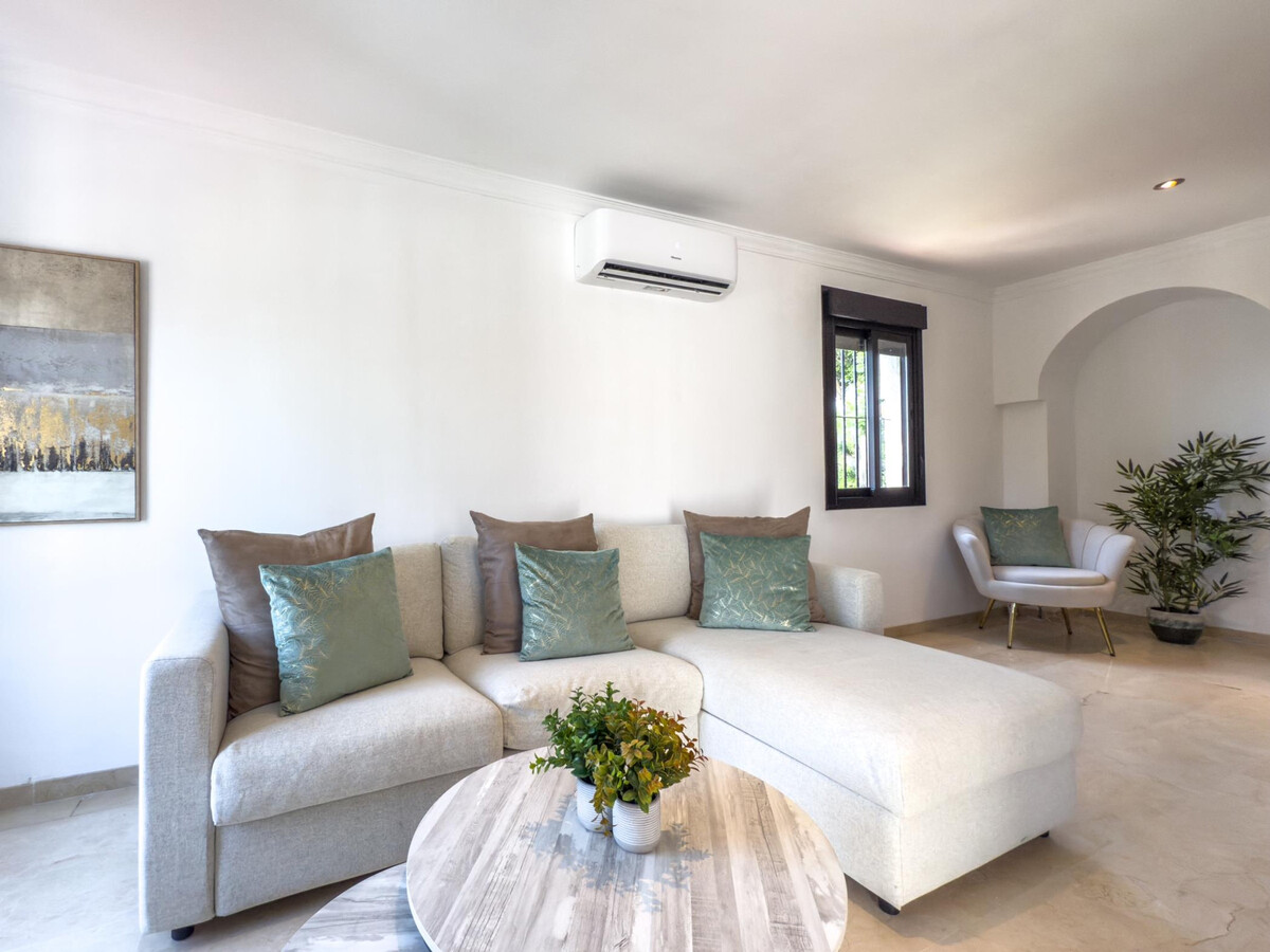 Maison 3 chambres Estepona, jardin et accès piscine - Photo 16