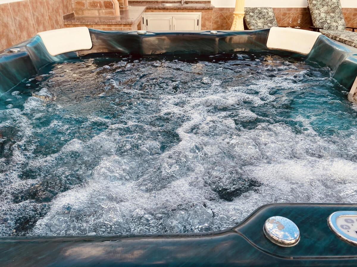 Bungalow 3 chambres Costa Adeje, jacuzzi et terrasse - Photo 3