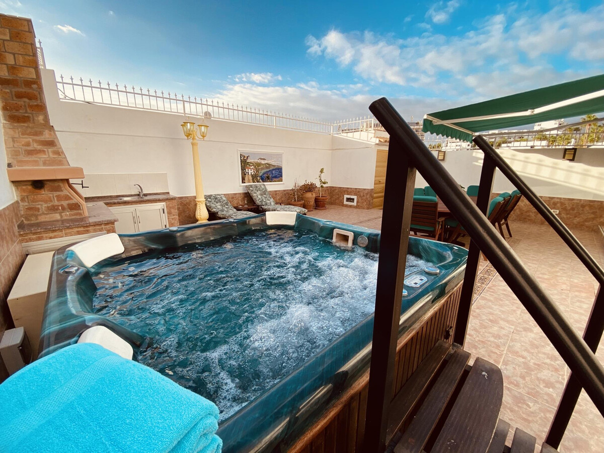 Bungalow 3 chambres Costa Adeje, jacuzzi et terrasse - Photo 4